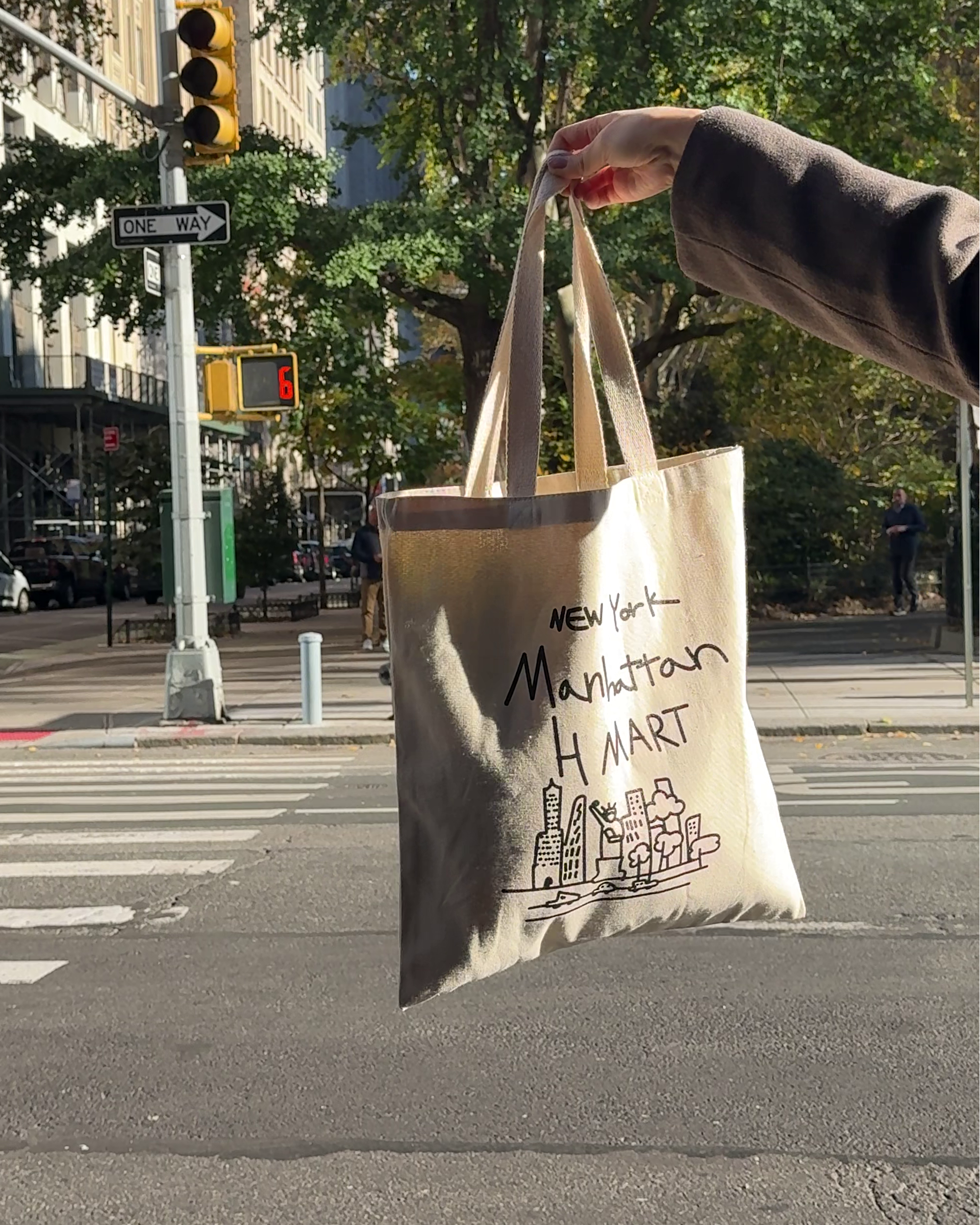 H MART Manhattan New York Tote Bag